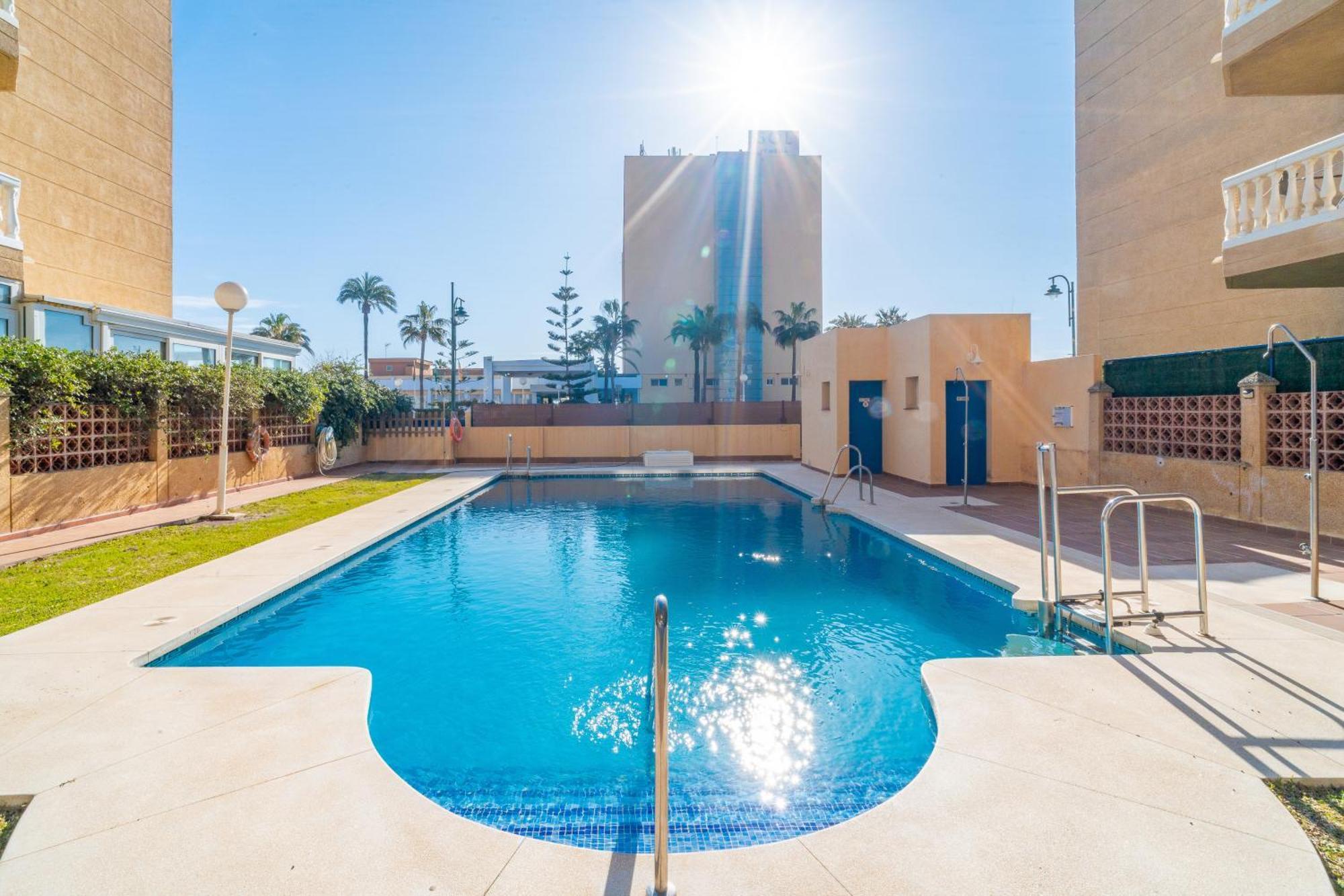 Casa Playa Guadalmar, Beautiful Apartment In Front Of The Sea, Wifi, Ac, Smart Tv, Private Parking 말라가 외부 사진