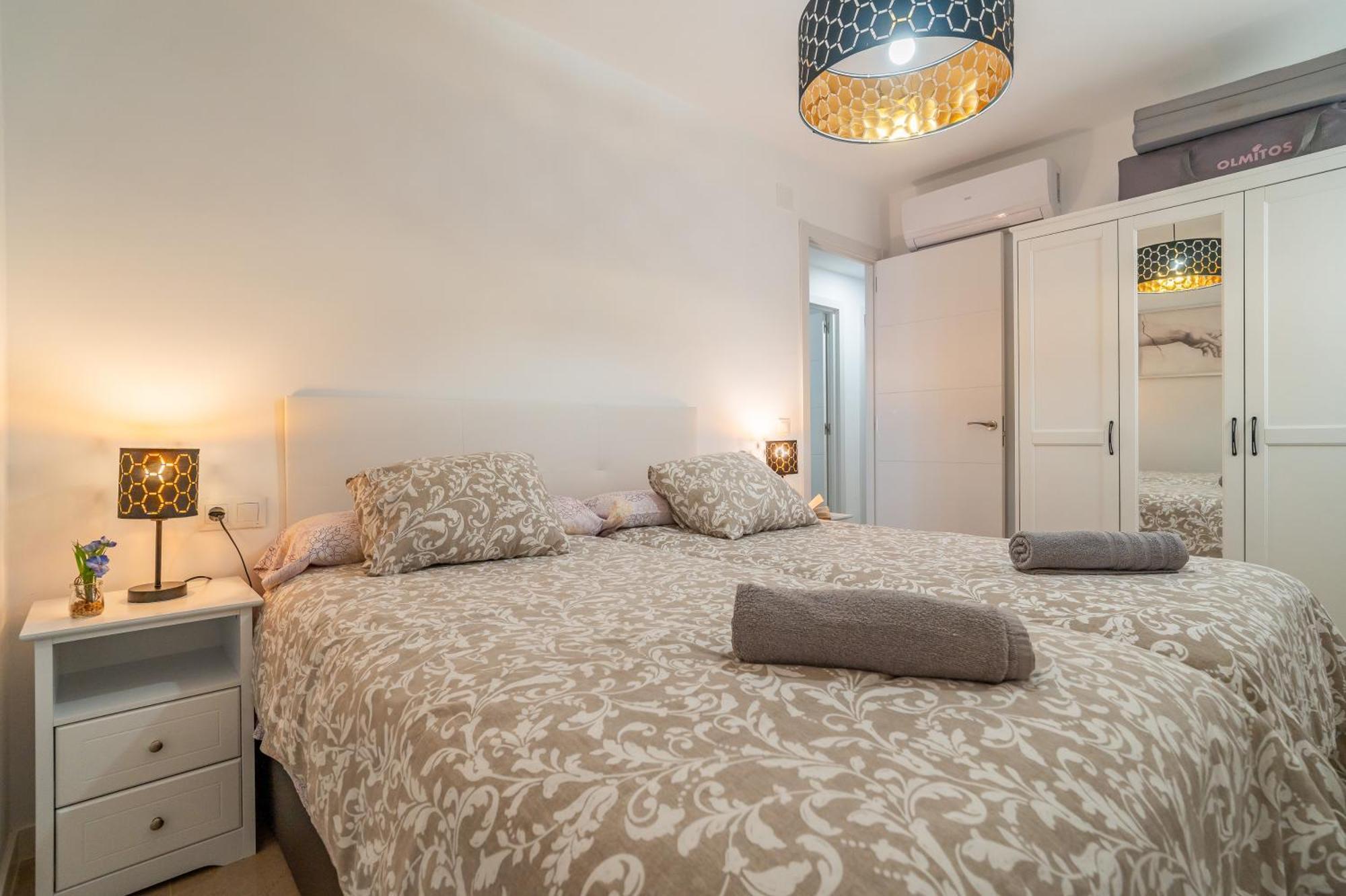 Casa Playa Guadalmar, Beautiful Apartment In Front Of The Sea, Wifi, Ac, Smart Tv, Private Parking 말라가 외부 사진