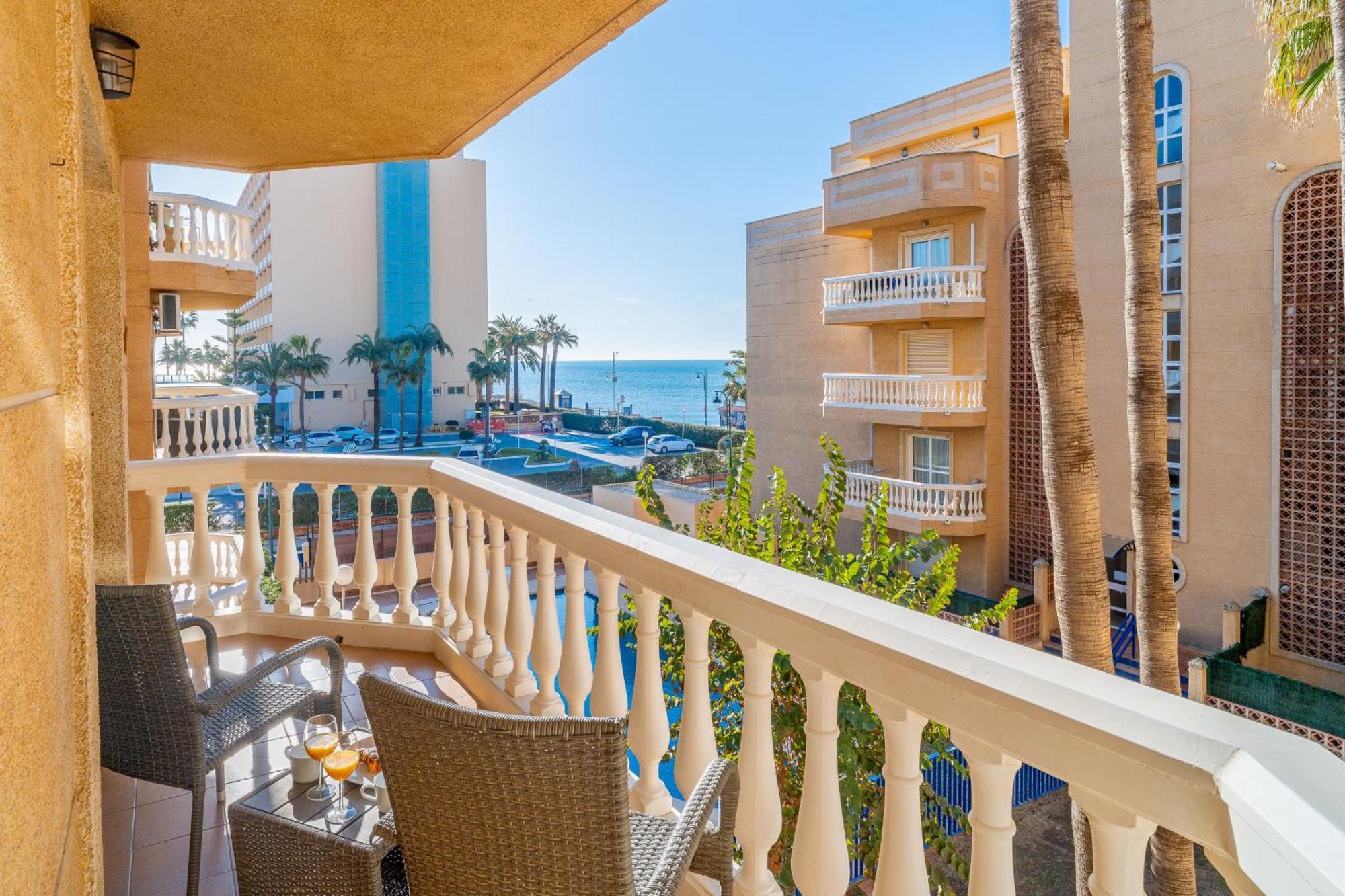 Casa Playa Guadalmar, Beautiful Apartment In Front Of The Sea, Wifi, Ac, Smart Tv, Private Parking 말라가 외부 사진