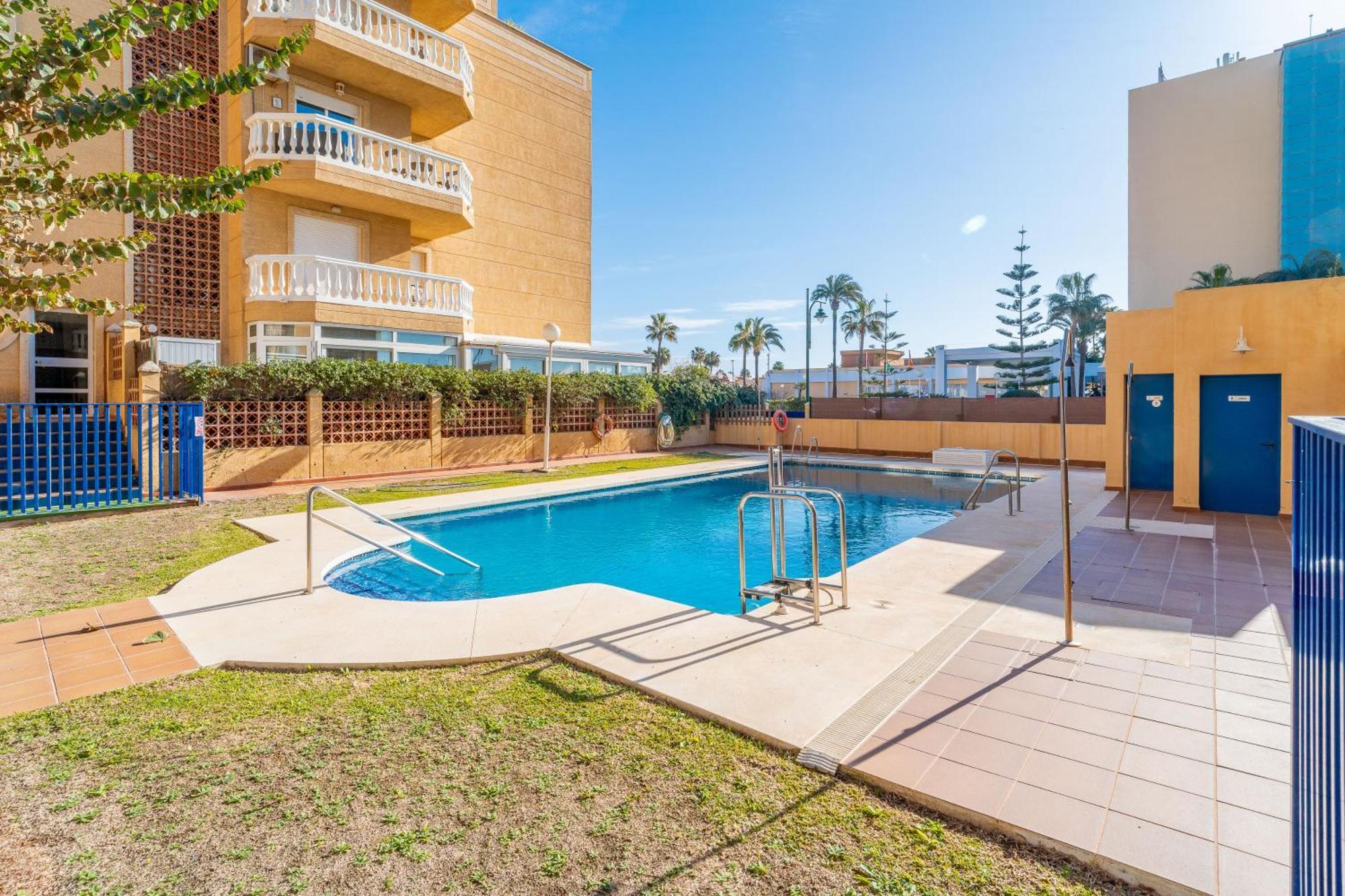 Casa Playa Guadalmar, Beautiful Apartment In Front Of The Sea, Wifi, Ac, Smart Tv, Private Parking 말라가 외부 사진